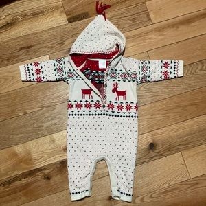 Hanna Andersson Snö Happy Hooded romper